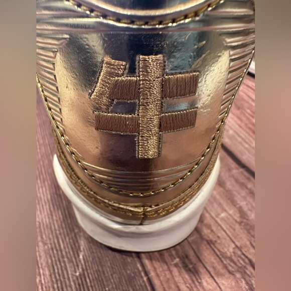 NIKE AIR MAX 90 PREMIUM ID "LIQUID GOLD"
Style # 708279 994 NIKEiD
No Box - Picture 9 of 13